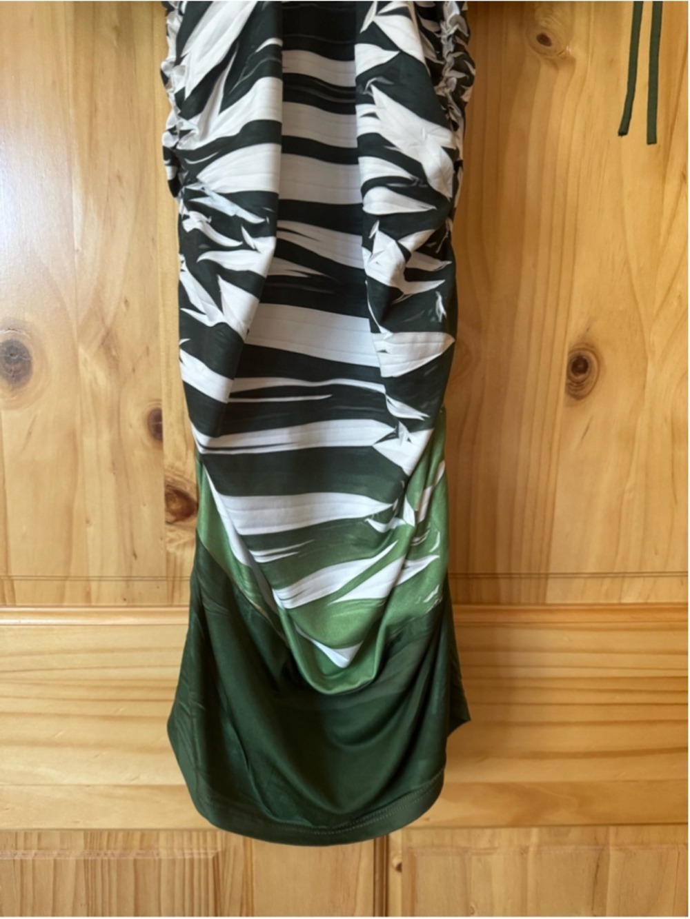 Vintage Body Central abstract zebra print on or off shoulder dress size medium - Picture 9 of 10